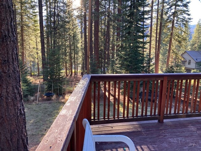 Building Photo - 2 Level cabin in a quiet wooded neighborhood