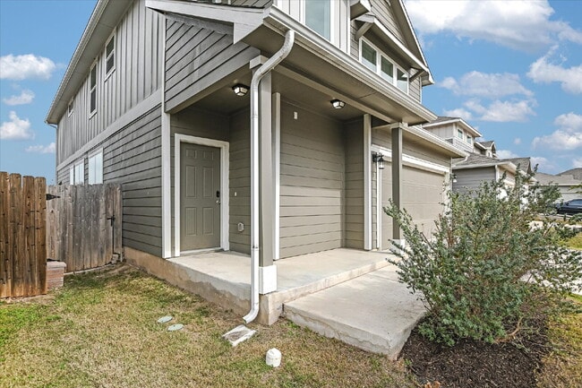 Building Photo - "Spacious 4-Bed, 3-Bath Manor Gem on Meachum Lane - 2487 Sq Ft of Comfort!"