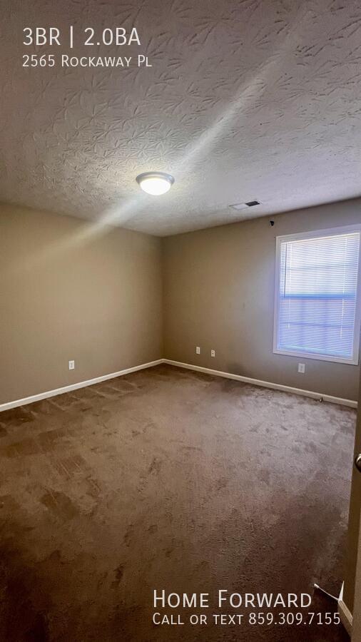 Building Photo - 2565 Rockaway Pl