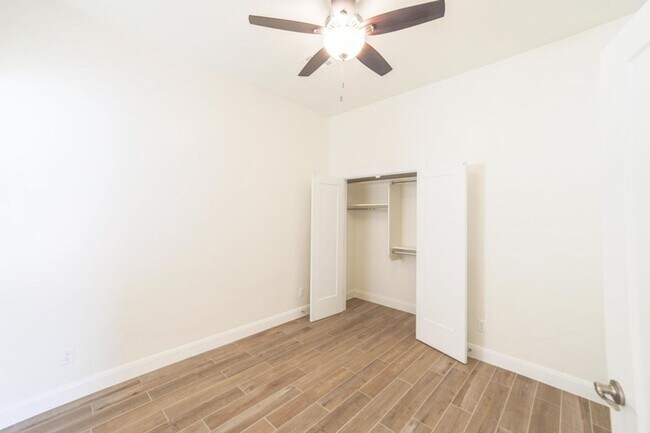 Building Photo - 3086 W 550 N