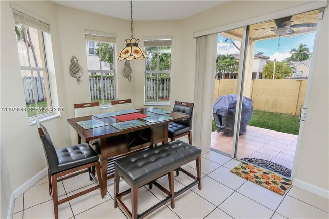 Building Photo - 4612 NW 94th Ct