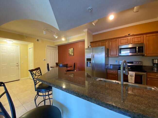 Building Photo - ANNUAL RENTAL - FURNISHED 1 BED / 1 BATH WITH LAKE VIEW AT POSITANO