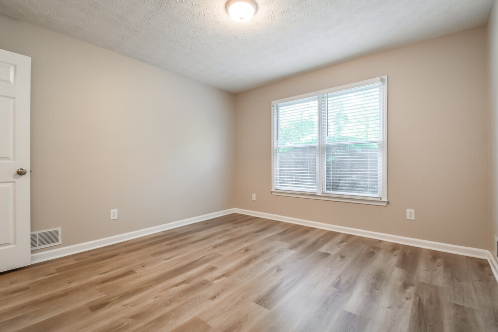 Building Photo - 120 Brookhaven Ln