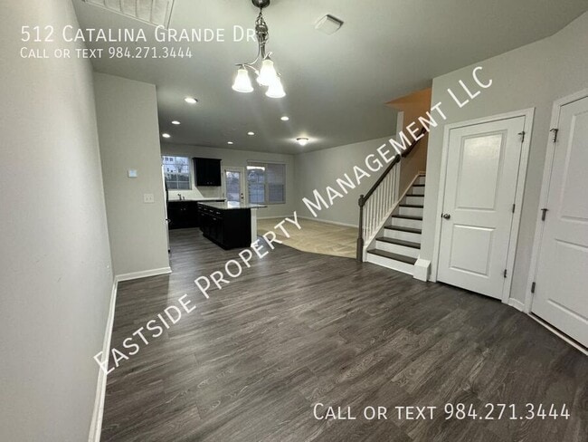 Building Photo - 512 Catalina Grande Dr