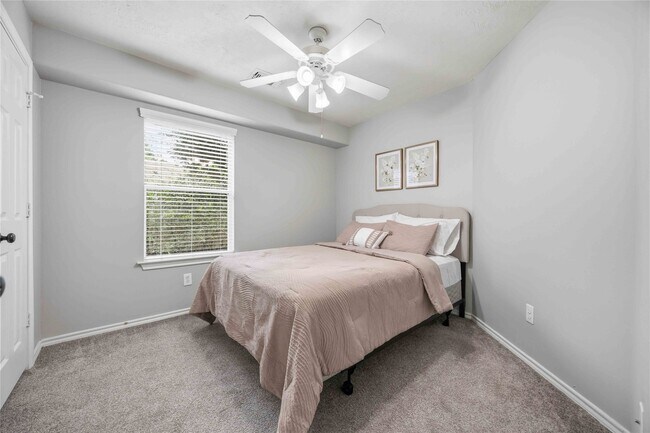 Building Photo - 71 Summer Haze Cir