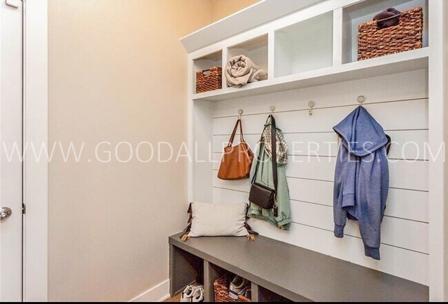 Building Photo - Modern 4 bedroom ranch in Waukee on a corner lot!