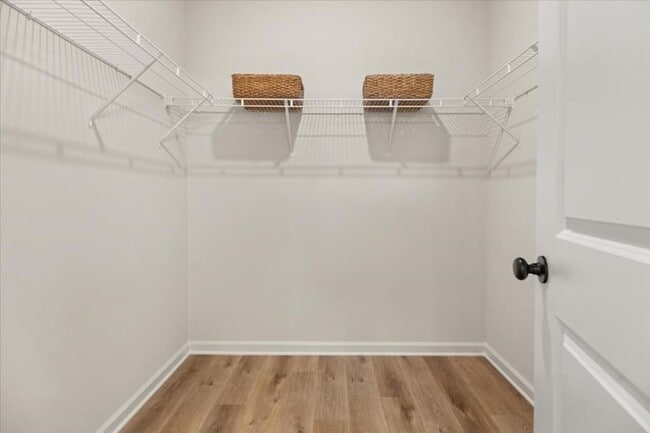 Building Photo - 299 Summit Dr W