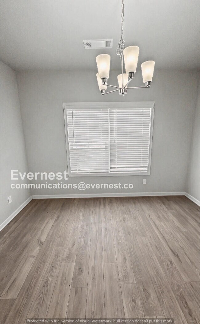 Building Photo - 3 Bed, 2.5 Bath Home with Garage / Pet-Friendly / Available Now!