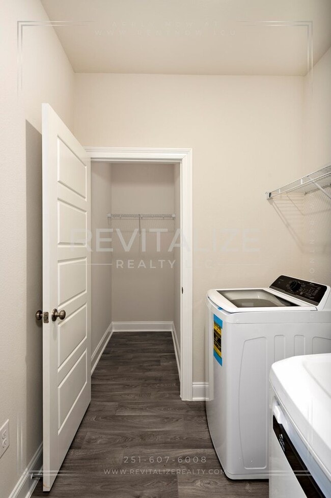 Building Photo - Newly Built 4 Bed 2 Bath Craftsman Home in Spanish Fort with Deck