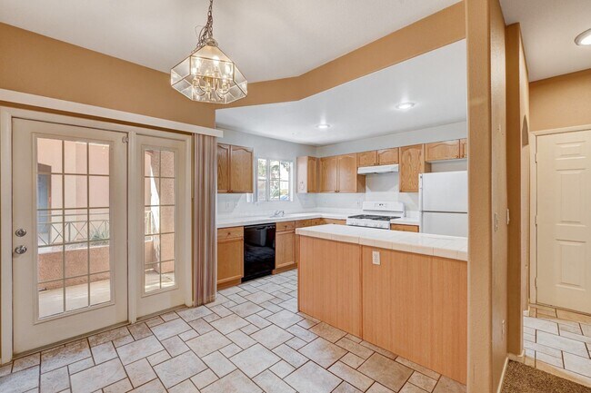 Building Photo - Beautifully Designed 2 Bedroom Condo in North Summerlin!