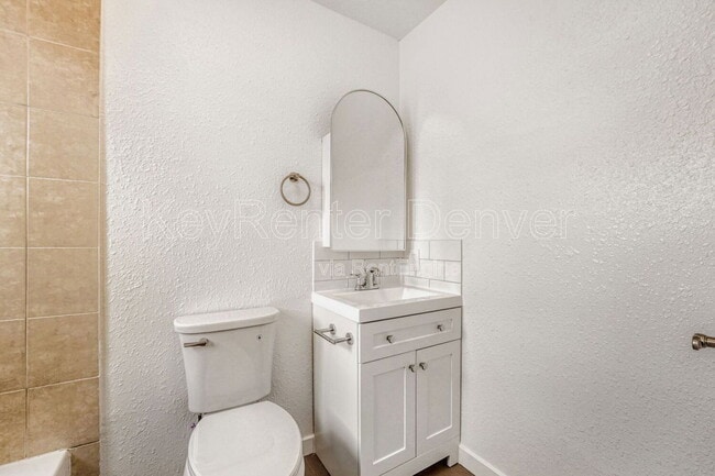 Building Photo - 738 S Nome St