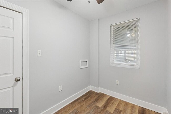 Building Photo - 1825 E Harold St