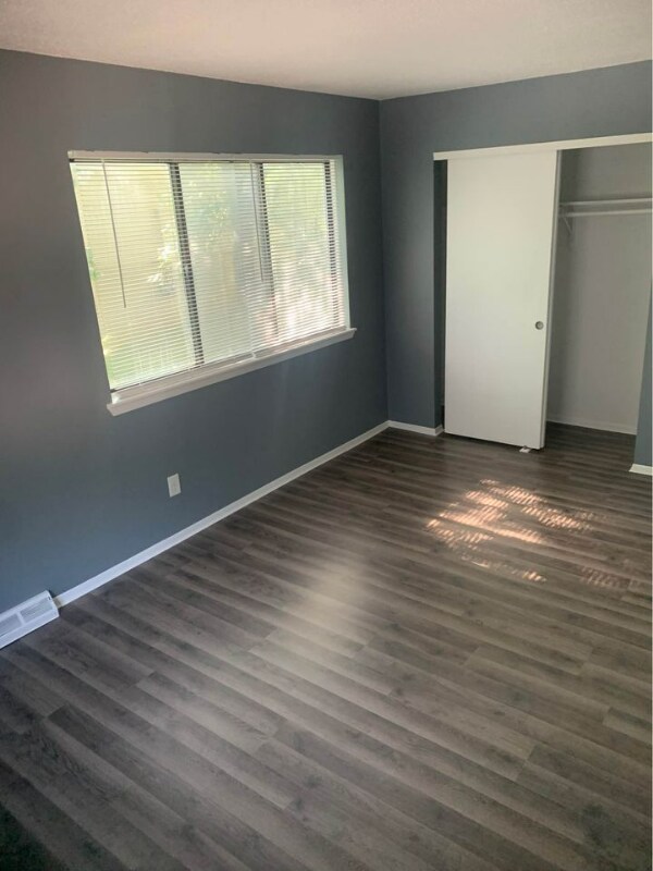 Building Photo - 3215 Schuetzen Ln