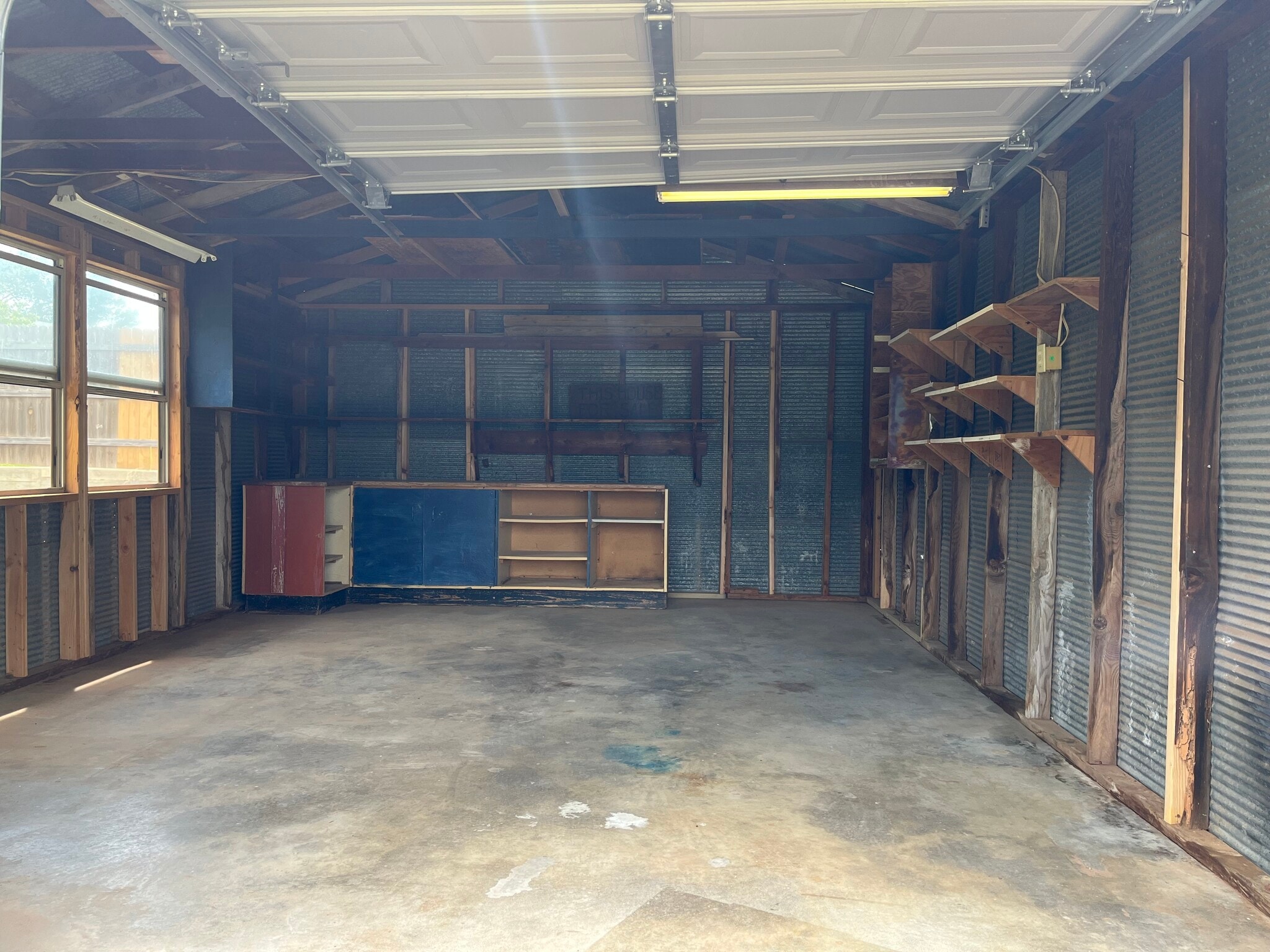 shop - 607 E Oklahoma Ave