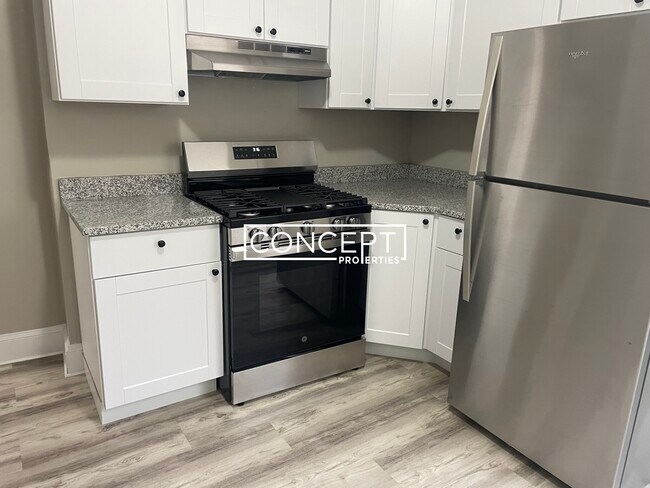 Building Photo - 6 Bowdoin Park