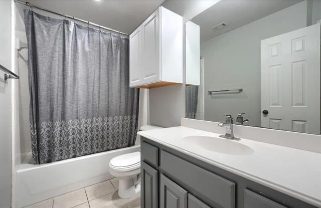 Building Photo - 3403 Chapelwood Dr