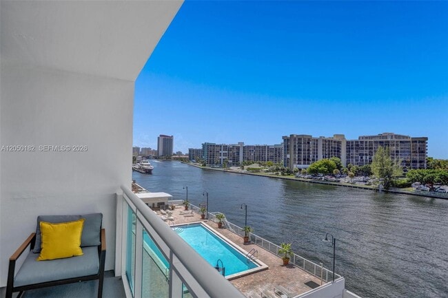 Building Photo - 3000 S Ocean Dr