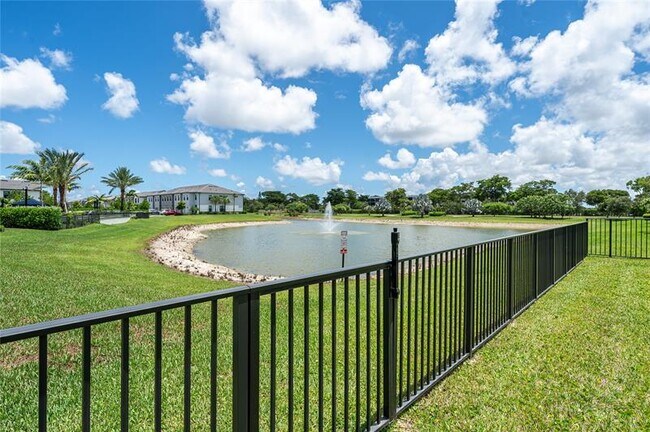 Building Photo - 4470 Gramercy Dr