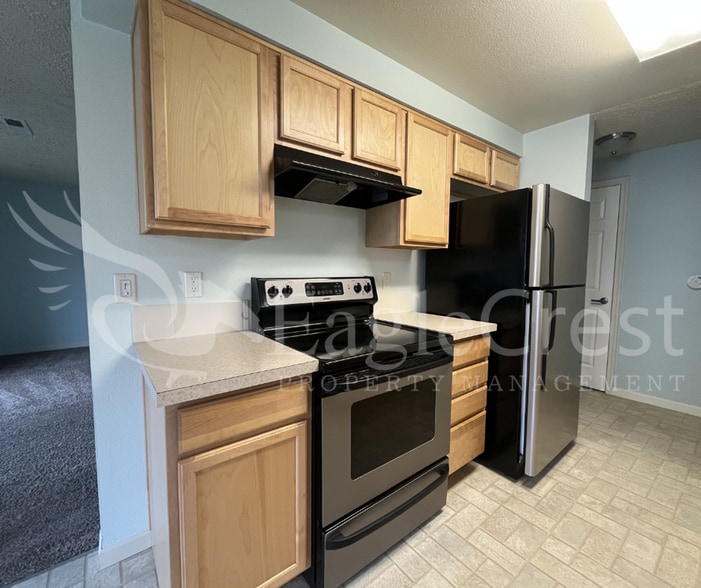 Building Photo - Availability at the Vineyards! 2 Bedroom 2 Bath ~ 2nd Floor Apartment **$200.00 Off 2nd Months Re...