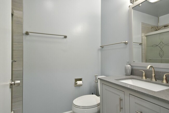 Building Photo - 1557 Scottdale Cir
