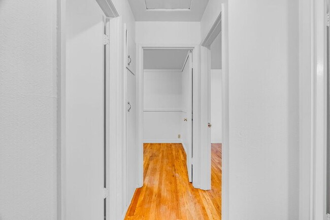 Building Photo - 12620 SW 12th St