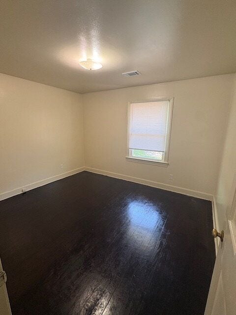 Building Photo - 503 Battle St