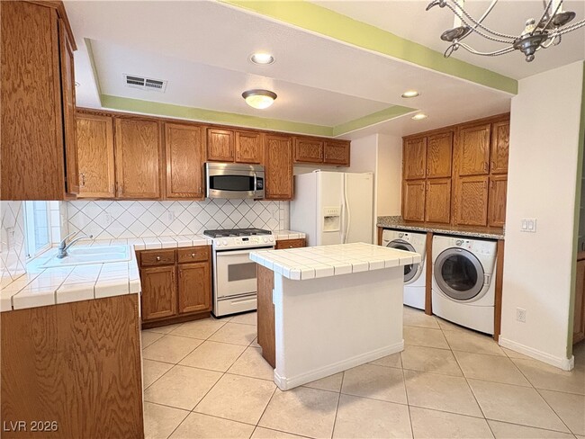 Building Photo - 6657 Melodic Ct