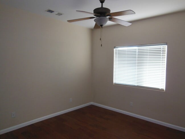 Building Photo - 5744 Adobe Cir