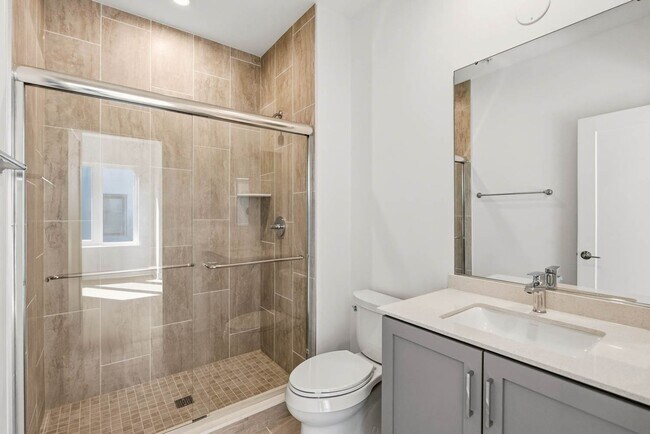 Building Photo - Bloomingdale Townhome | 3 Bed + Den | 3.5 Bath | 1,800 Sf | Large Private Rooftop Deck & Balcony ...