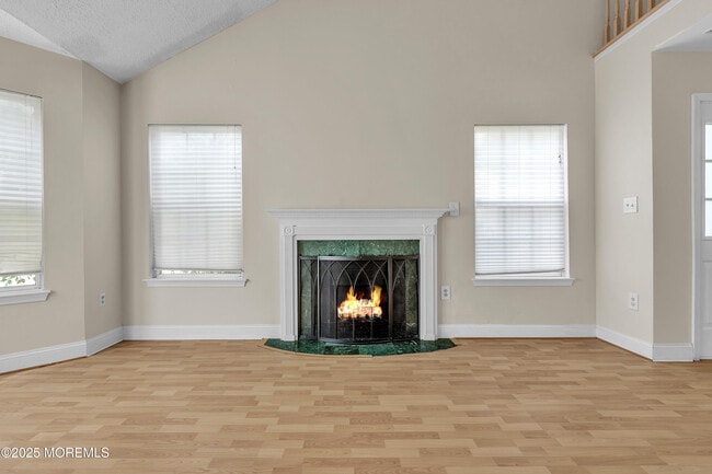 Building Photo - 2106 Grassy Hollow Dr