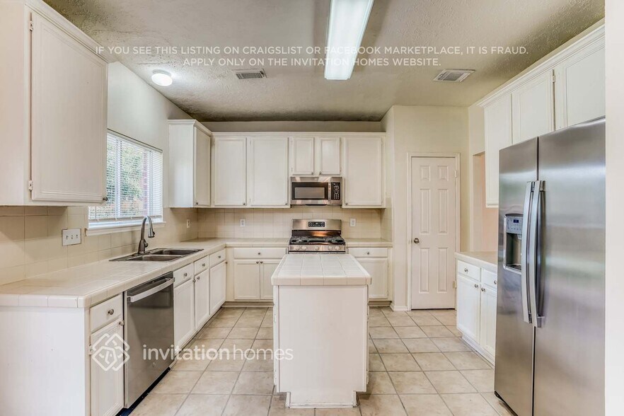 Building Photo - 8022 Willancy Ln