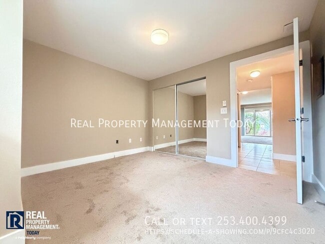 Building Photo - 3008 N Narrows Dr