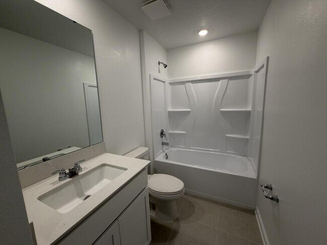 Building Photo - 2510 Hallow Gdn Rd