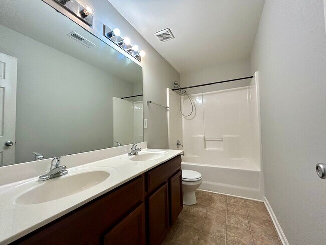 Building Photo - 5915 Parkstone Drive