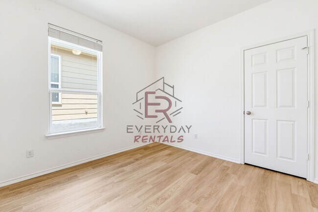 Building Photo - 9309 Sandyford Ct