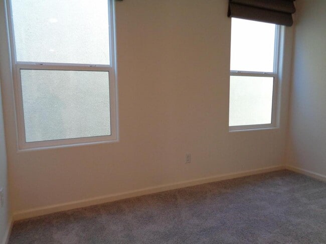 Building Photo - 326 Shafer Ave