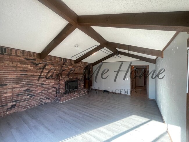 Building Photo - Charming 2-Bed, 2-Bath Duplex in South Springfield – Prime Location!