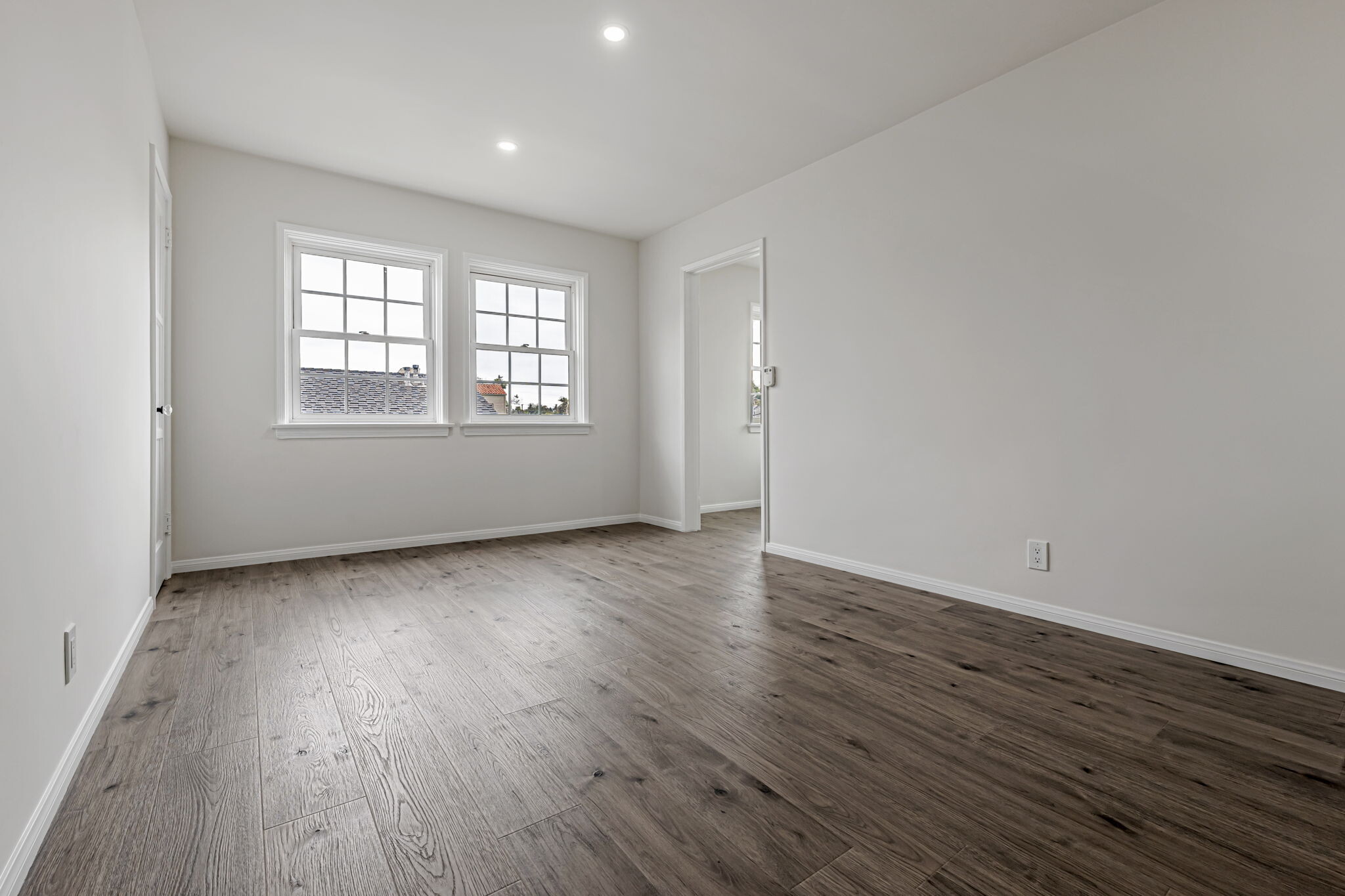 Building Photo - 3841 Arlington Ave