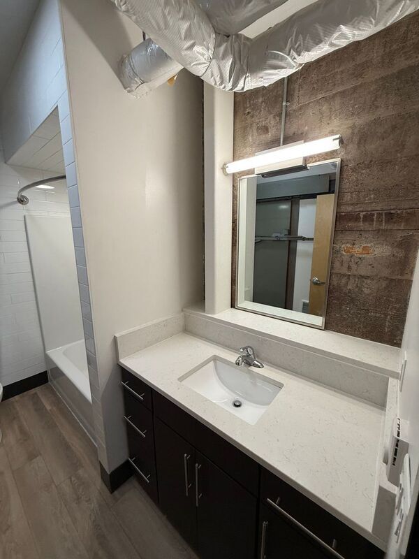 Building Photo - 160 Liberty St NE