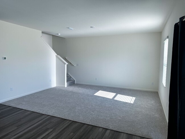 Building Photo - Brand new 2100sqft 4-bedroom / 3-Bath in t...