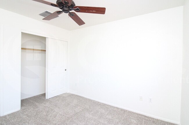 Building Photo - 1645 W Gentle Brook Trail