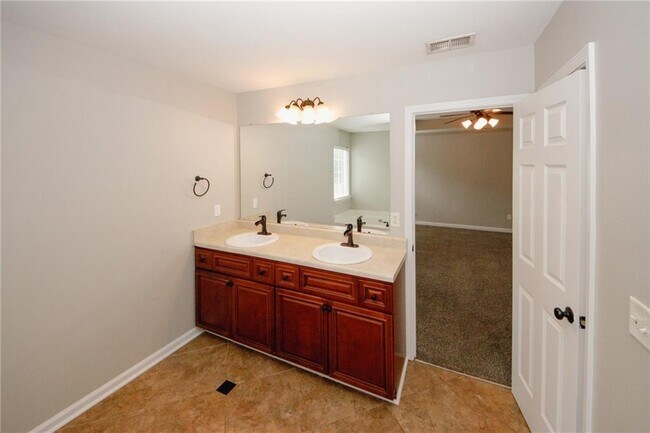 Building Photo - 7000 Lunar Blue Way