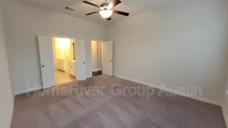 Building Photo - 336 Beretta Cir