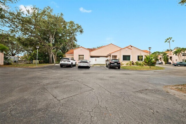 Building Photo - 11840 SW 80th St