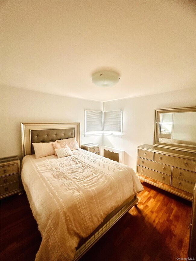 Building Photo - 310 Southwood Cir