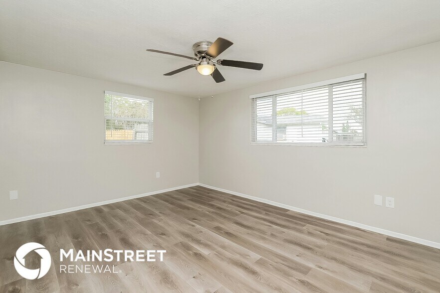 Building Photo - 2717 Gardner Pl