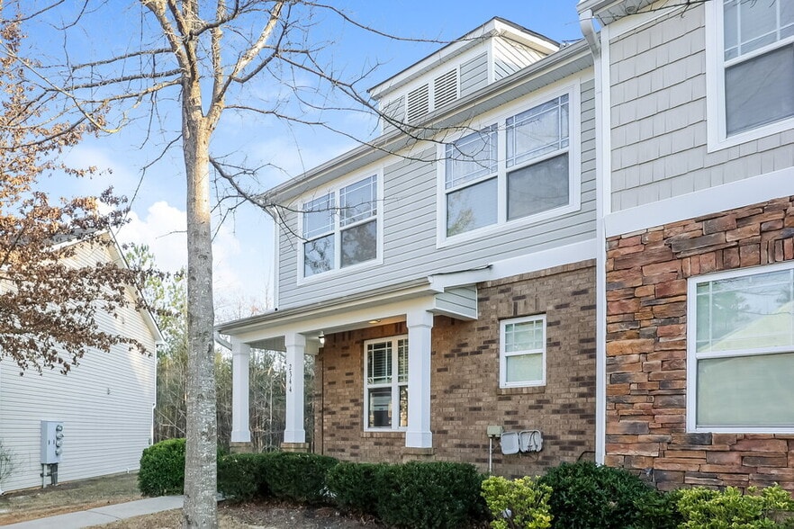 Building Photo - 2344 Bigwood Trl