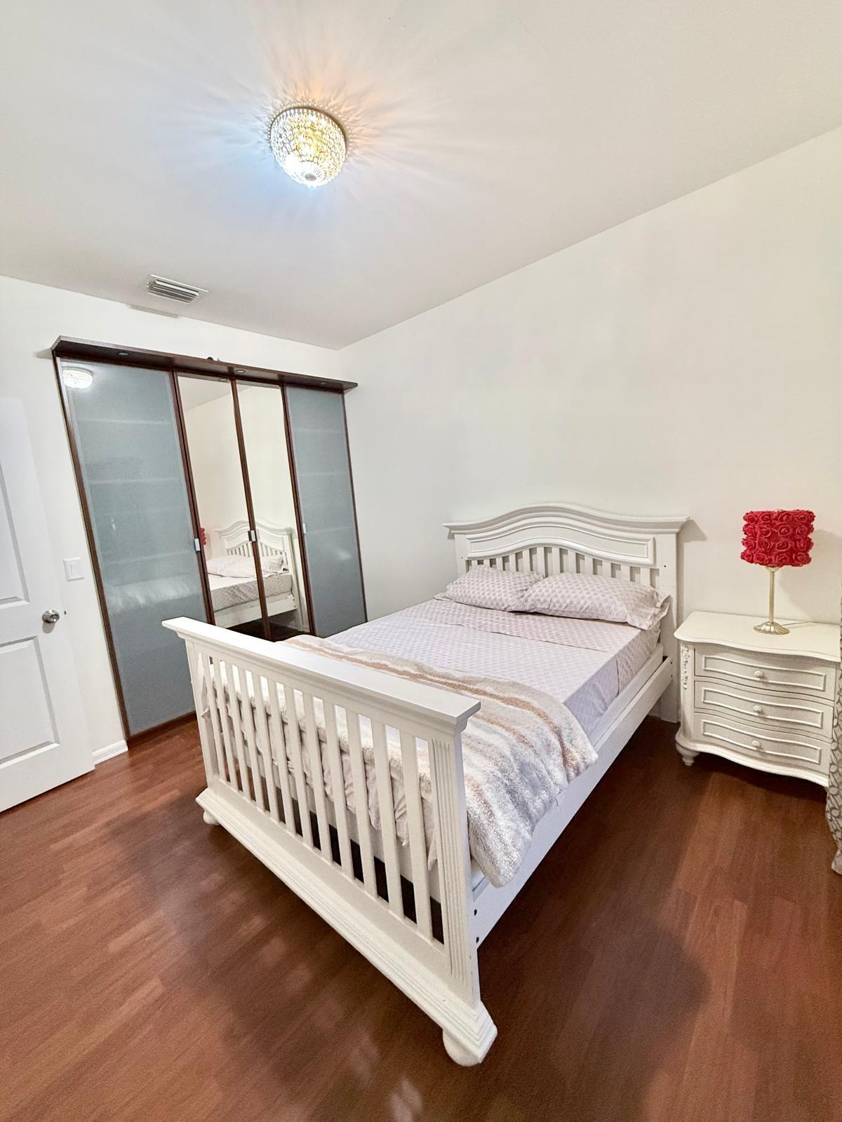 Building Photo - 20 S Lakeshore Dr