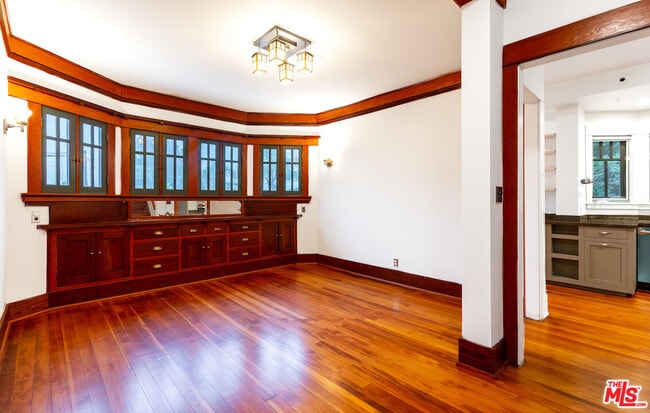 Building Photo - 2544 3rd St