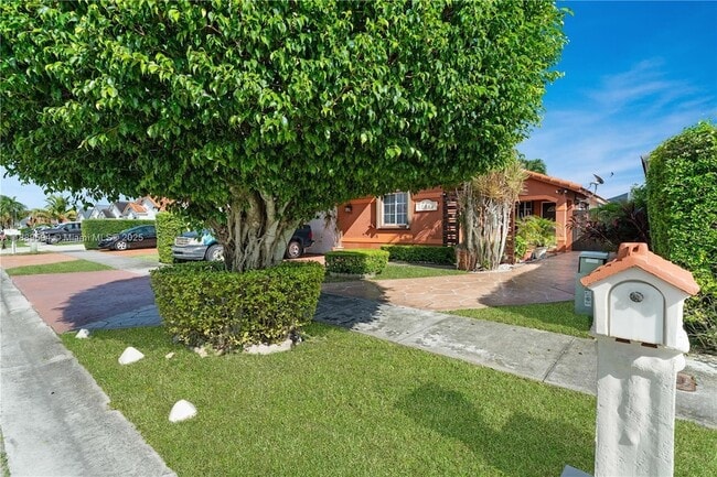 Building Photo - 17841 SW 145th Ave